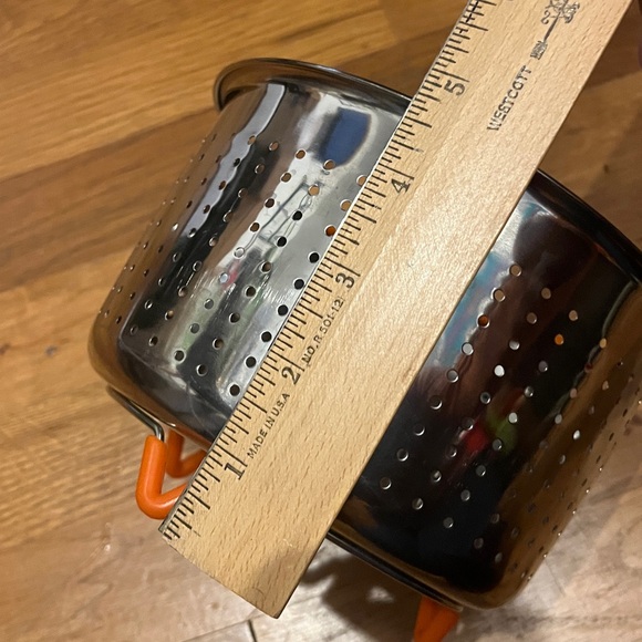 Ekovana Stainless Steel steam tray basket/Colander with Orange Handle - Picture 7 of 8